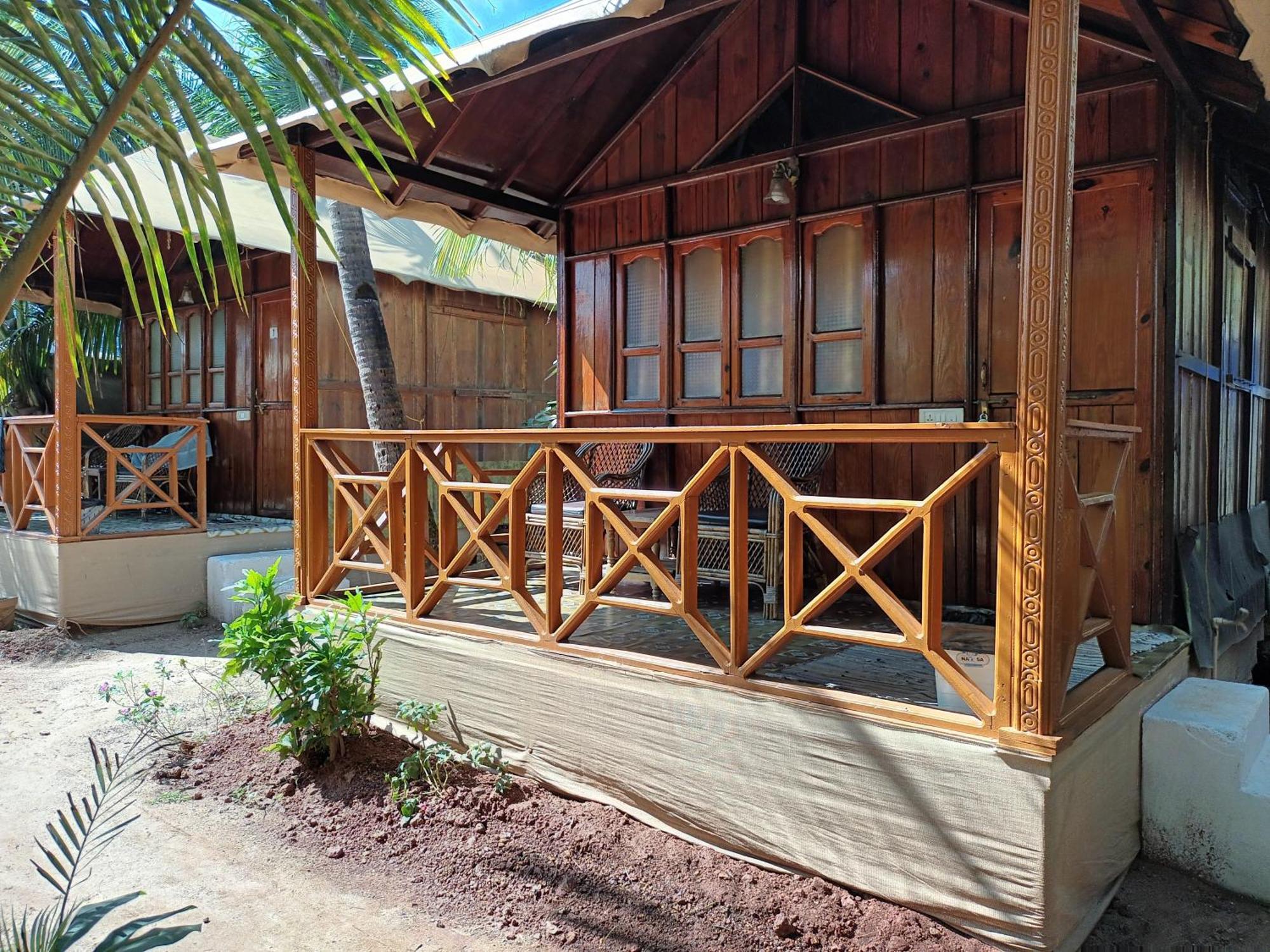Big Fish Hotel Canacona Room photo